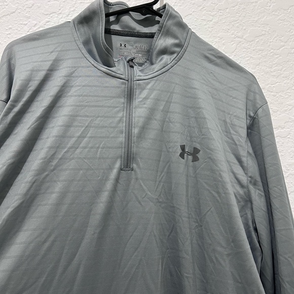 💰PRICE ⬇️ 
UNDER ARMOUR • Grey Loose Heatgear Shirt • size XL - Picture 2 of 7